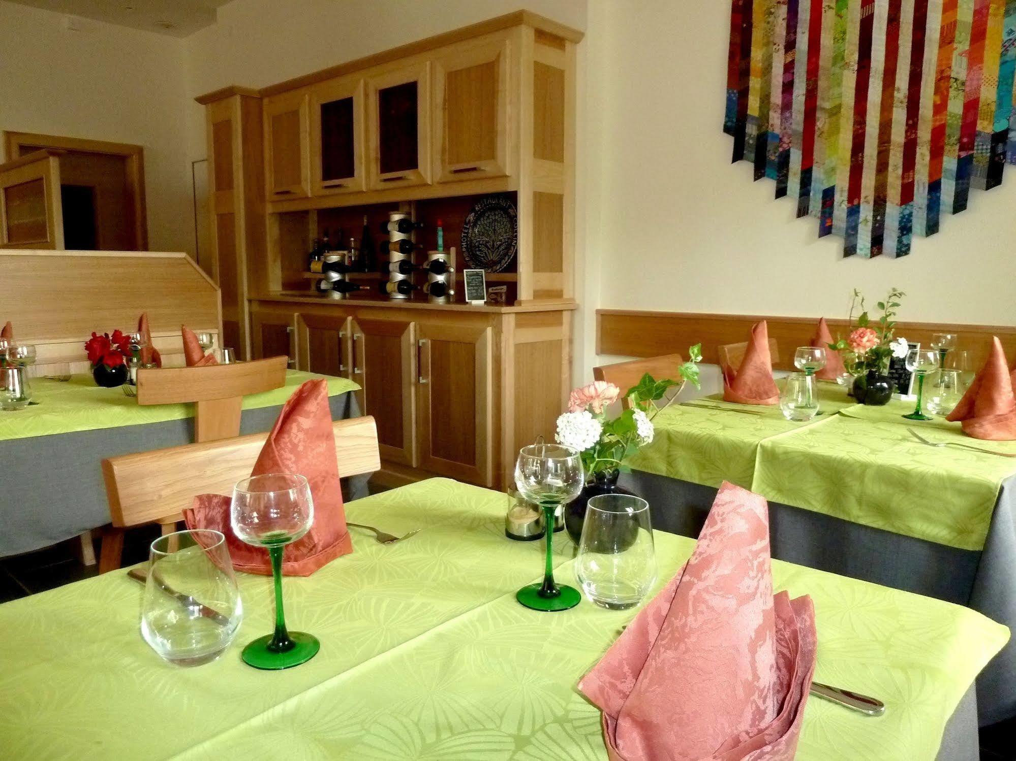 Hotel Restaurant Collin Ferrette エクステリア 写真